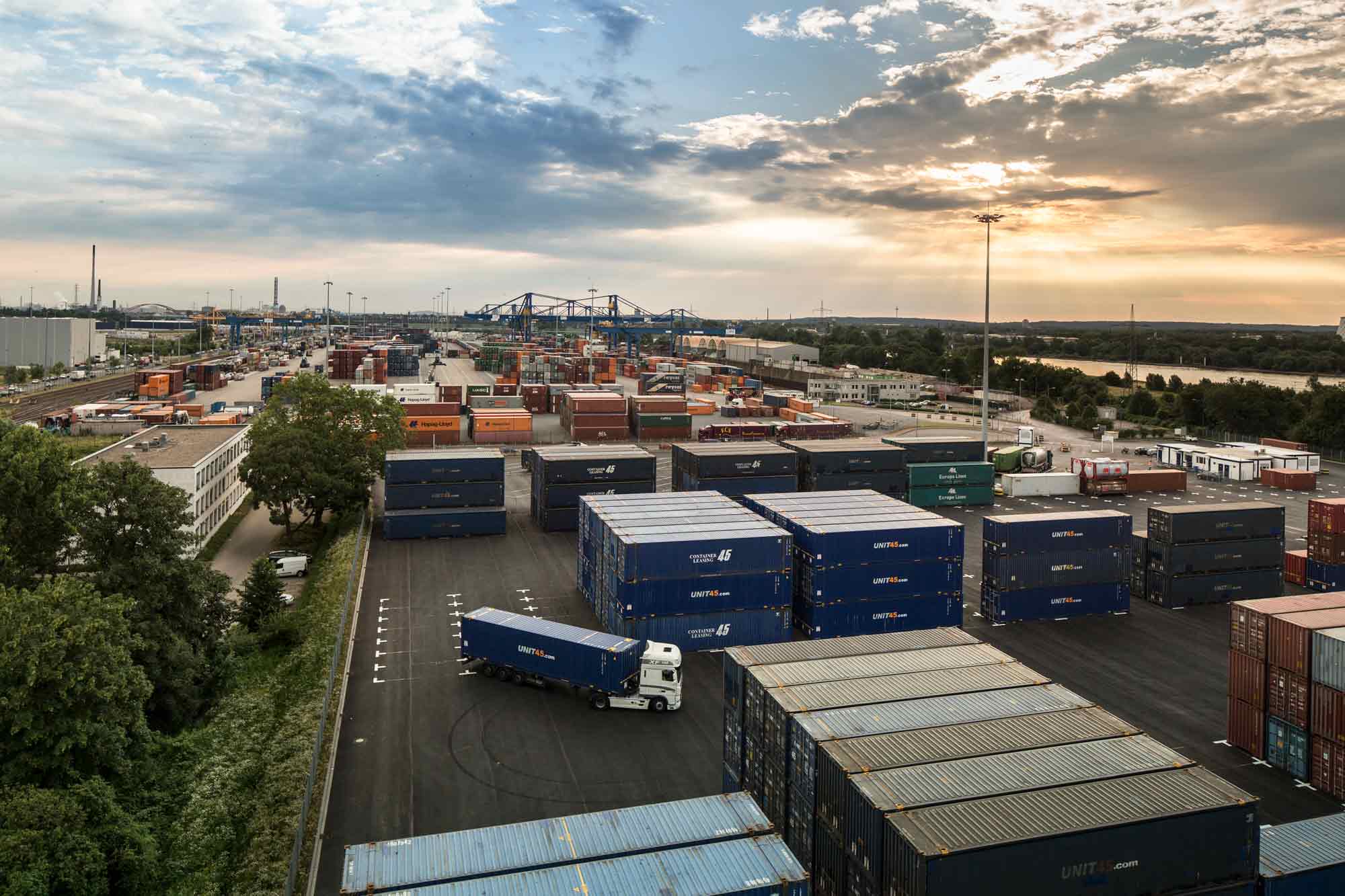 Unternehmen - Duisport – Duisburger Hafen AG