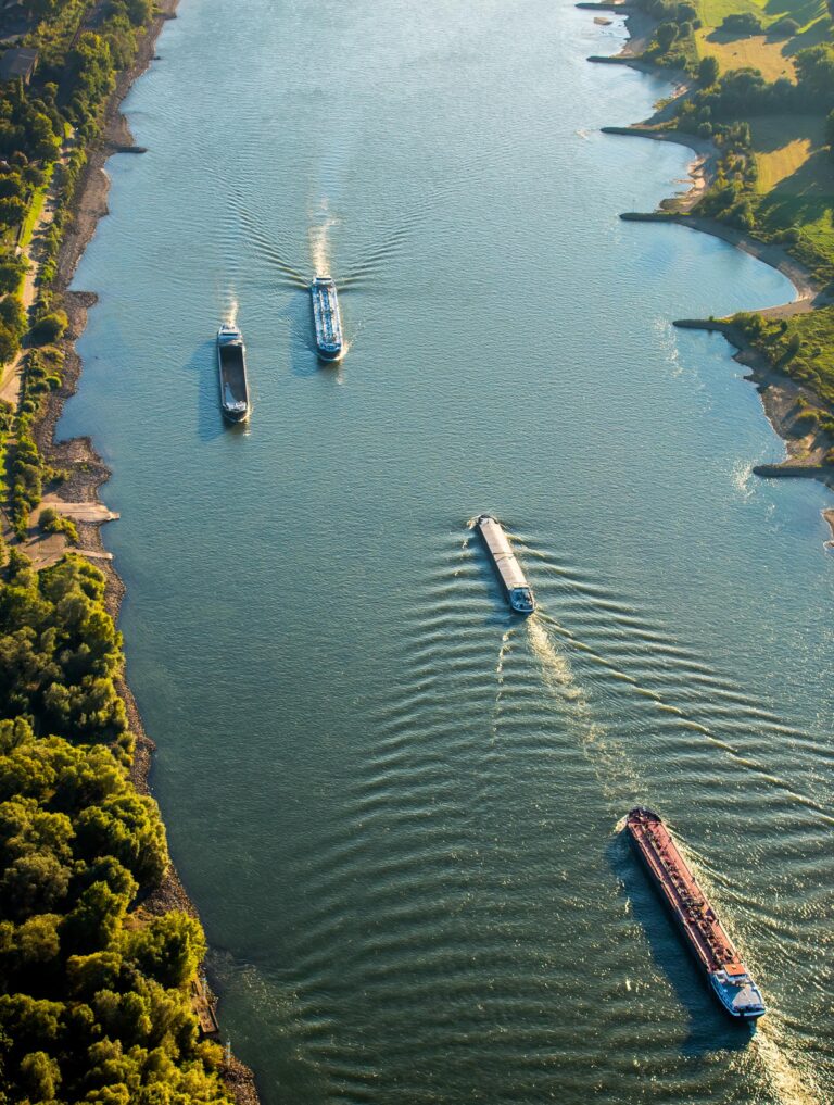 Die Vernetzung der See- und Binnenhäfen startet mit dem Ziel