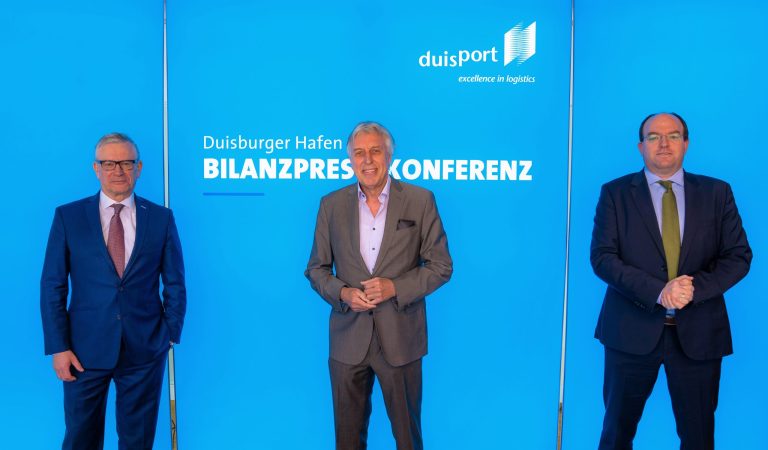 Der Vorstand der duisport-Gruppe v. l. n. r.: Prof. Thomas Schlipköther (Mitglied des Vorstandes); Erich Staake (Vorsitzender des Vorstandes); Markus Bangen (Mitglied des Vorstandes). Copyright: duisport / dws Werbeagentur GmbH