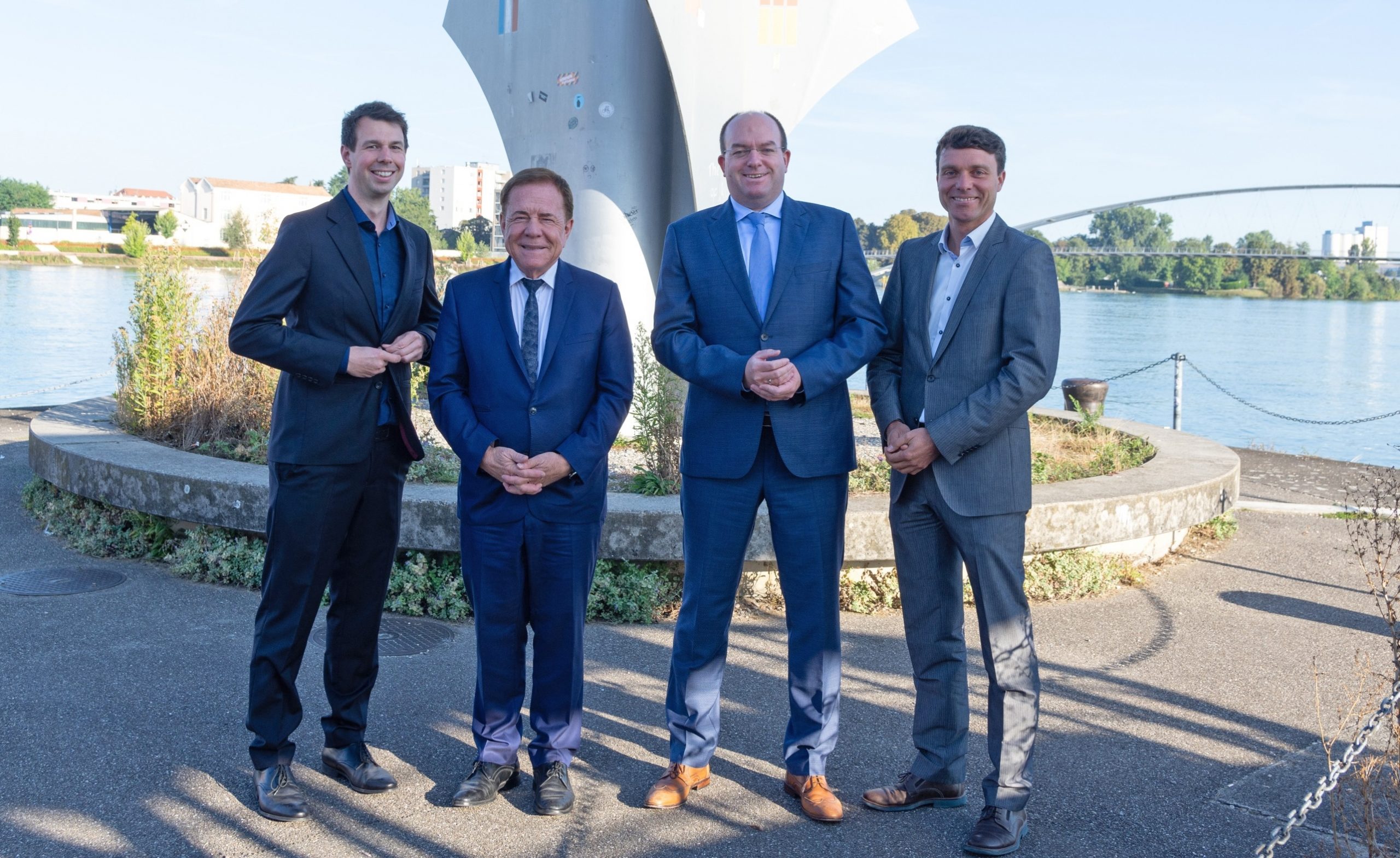 Grundsatzvereinbarung unterzeichnet: Heute trafen sich in Basel (v. l. n .r) Felix Harder|