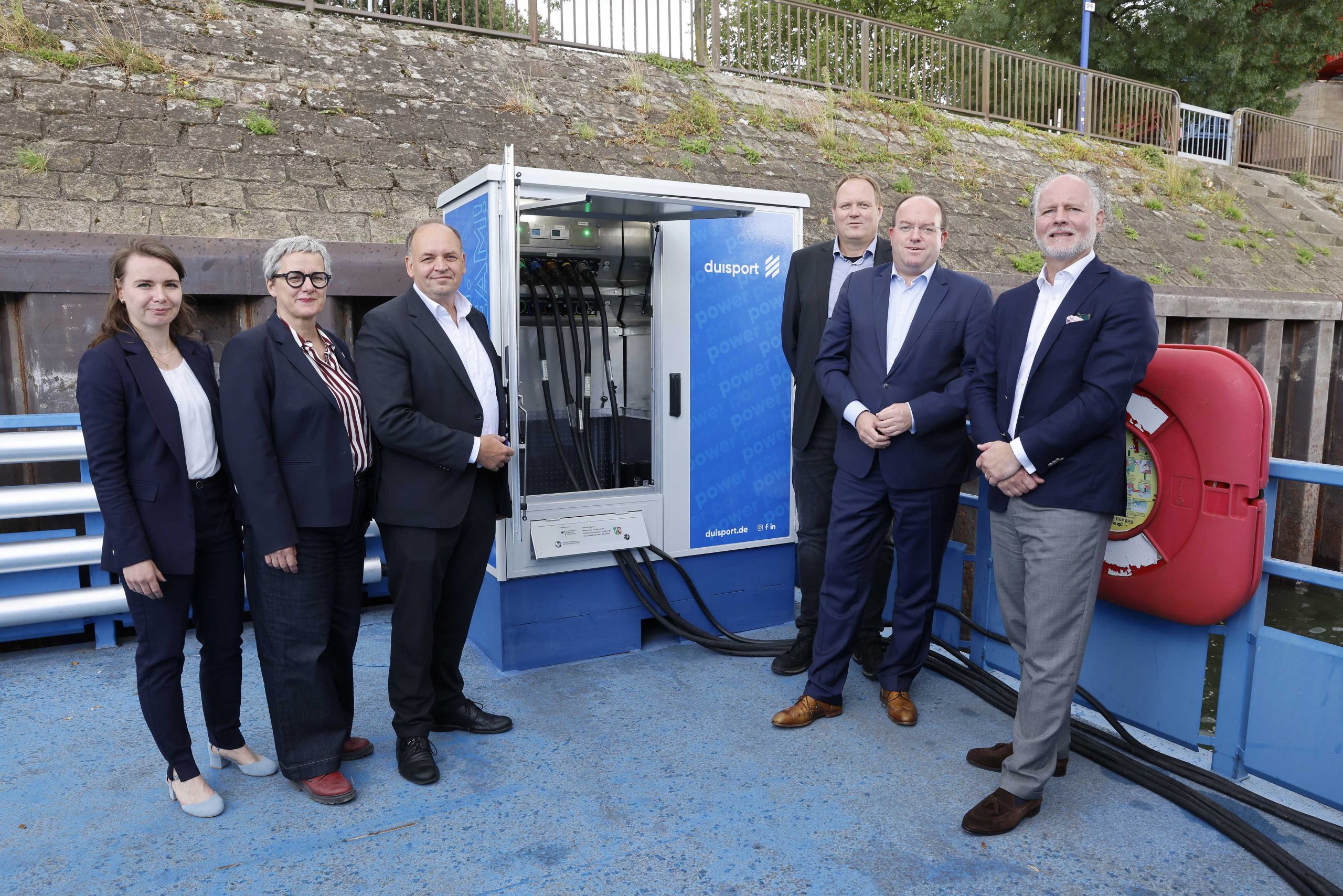 Offizielle Inbetriebnahme der neuen Landstromsäulen