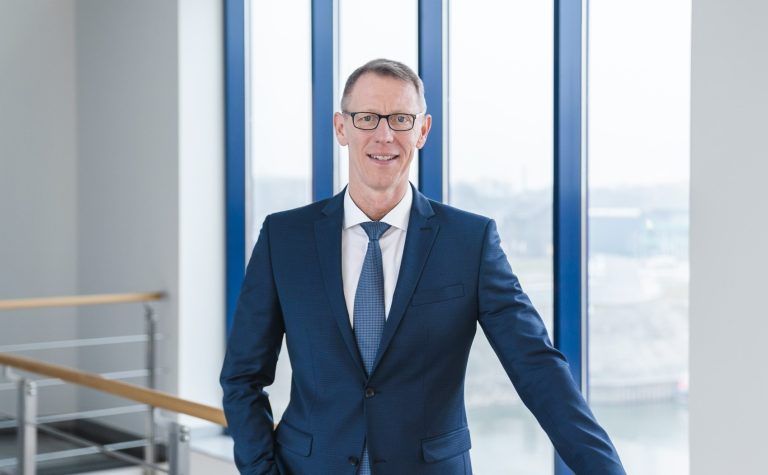 Joachim Holstein ist seit Anfang März Konzernbeauftragter Binnenschifffahrt der duisport-Gruppe. Copyright duisport/dws Werbeagentur GmbH|