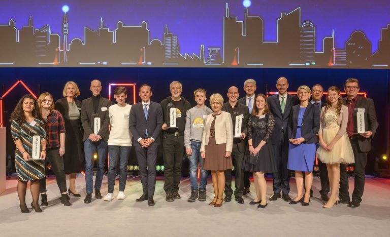 Preisträger und Laudatoren beim diesjährigen TalentAward Ruhr. Quelle: TalentMetropole Ruhr