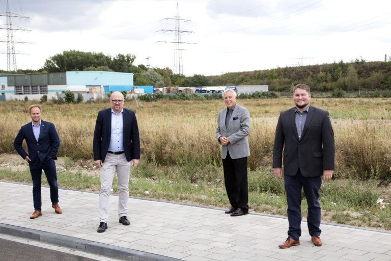 V. l. n. r.: Martin Murrack (Stadtdirektor und Digitalisierungsdezernent)