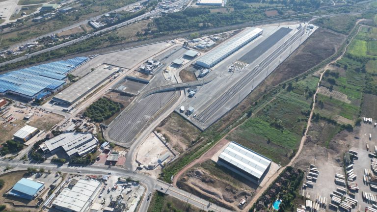 Railport, das erste intermodale Terminal in der Türkei, hat offiziell den Betrieb aufgenommen. Damit beginnt rund 130 Kilometer östlich von Istanbul eine neue Ära für den türkischen Logistiksektor – und auch für den Duisburger Hafen.